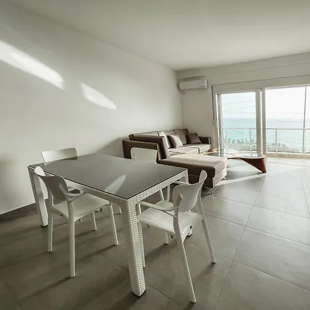 Esca Sea View Apartment