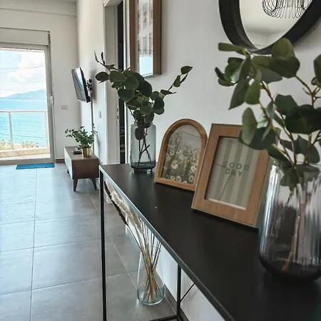 Apartment Esca Sea View
