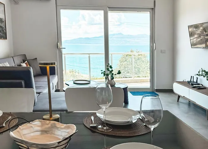 公寓 Esca Sea View *